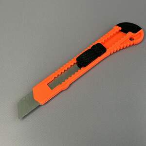 Нож канцелярский 15 см лезвие 18 мм