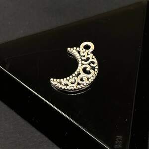 Подвеска металлическая Полумесяц 12х17 мм, цвет Сталь Подвеска металлическая Полумесяц 12х17 мм, цвет Сталь