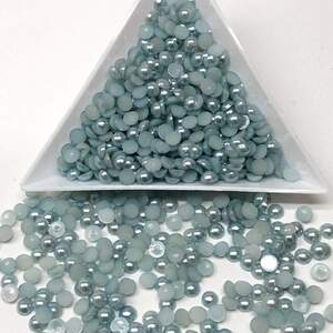 Полубусины перламутровые 4мм, 10 гр/уп цвет - 12 Полубусины перламутровые 4мм, 10 гр/уп цвет - 12