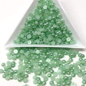 Полубусины перламутровые 4мм, 10 гр/уп цвет - 14 Полубусины перламутровые 4мм, 10 гр/уп цвет - 14