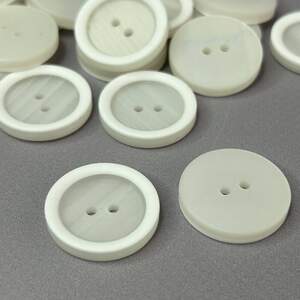 Пуговица пальтовая (пиджачная) Ø-23мм цвет белый