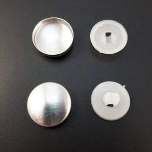 Пуговица под обтяжку на пластиковой ножке #28 - 16,5 мм белая Пуговица под обтяжку на пластиковой ножке #28 - 16,5 мм белая