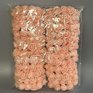 Розочки из фоамирана (144шт) Персиковый