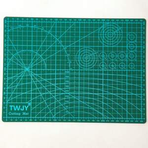 Самовосстанавливающийся раскройный коврик для пэчворка 30х22см