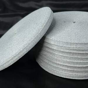 Светло-серая меланж киперная лента 1 см (киперная тесьма 10мм)