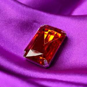 Стразы в цапах пришивные, прямоугольные 20х30 мм - красный