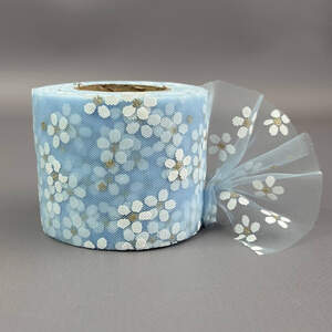 Фатин в рулонах 6 см, моток 22 м - голубой в ромашку