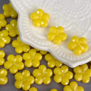 (20 гр) Бусины пластиковые Цветочек 14 мм - желтый