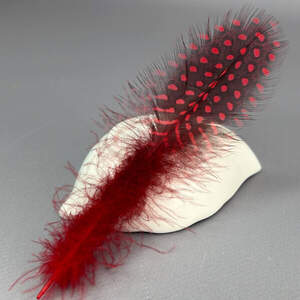 Перья куриные для рукоделия 5-10 см, 50шт - красный