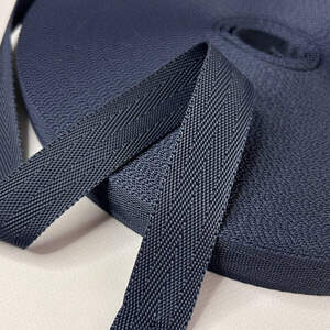 Стропа сумочная-ременная Елочка, 2,5 см средняя жесткость - синий темный