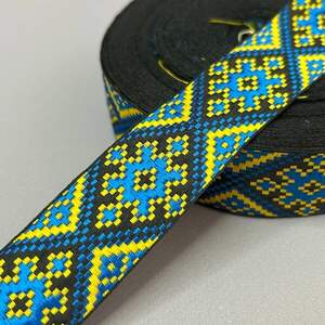 3 см Тесьма национальная с орнаментом - сине-желтый ромб на черном