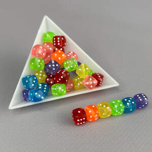 (20 г) Бусины пластиковые, Игральные кости 8 мм - Цветной микс