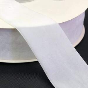 Бархатная лента декоративная 3,8 см 20 м - белый Бархатная лента декоративная 3,8 см 20 м - белый