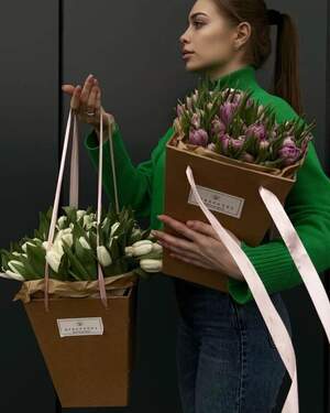 Композиція із тюльпанів 