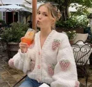 Жіноча кофта (на замовлення) Жіноча кофта (на замовлення)