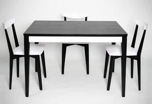 Кухонний комплект: стіл 