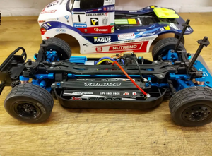 Savox servo esc