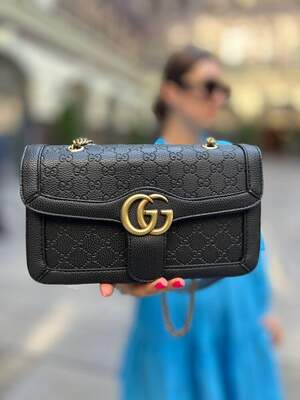 Женская сумка из эко-кожи Gucci black Гуччи черная молодежная, брендовая сумка через плечо Женская сумка из эко-кожи Gucci black Гуччи черная молодежная, брендовая сумка через плечо