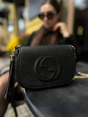 Женская сумка из эко-кожи Gucci black Гуччи черная молодежная, брендовая сумка через плечо Женская сумка из эко-кожи Gucci black Гуччи черная молодежная, брендовая сумка через плечо