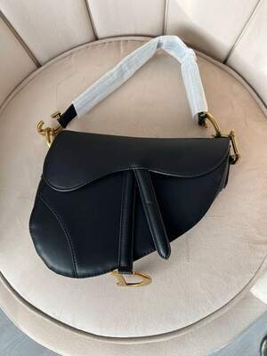 Женская сумка седло из эко-кожи клатч Dior Saddle Диор молодежная, брендовая сумка через плечо Женская сумка седло из эко-кожи клатч Dior Saddle Диор молодежная, брендовая сумка через плечо